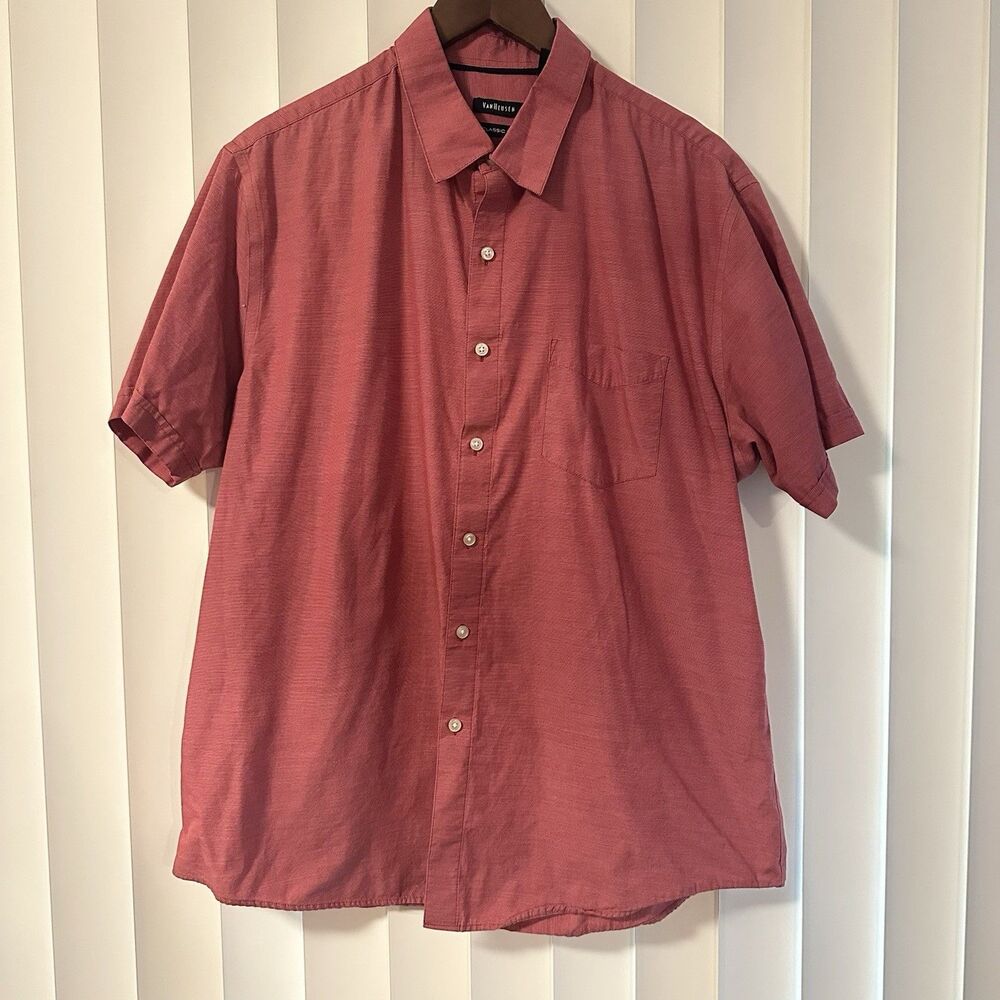 Van Heusen Classic Fit Short Sleeve Button Up Shirt Red Men’s XL 17-17.5 Casual